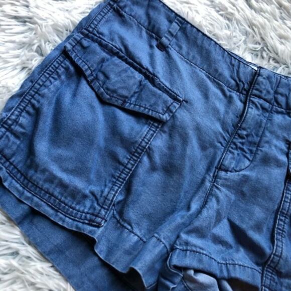 Gap Blue Chambray Lightweight Summer Shorts - Picture 4 of 6